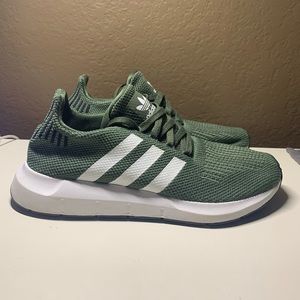 Adidas Swift Run